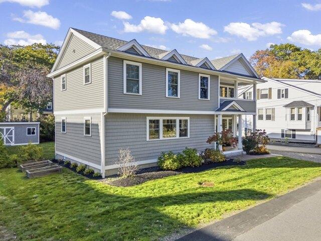 House for sale in Cape Neddick, York