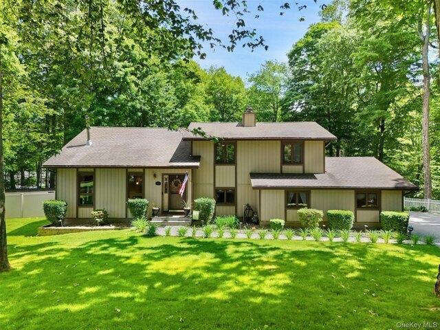 House for sale in Cortlandt Manor, New York