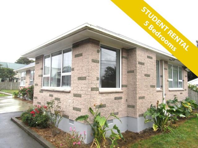House for rent in Chaslands, Canterbury