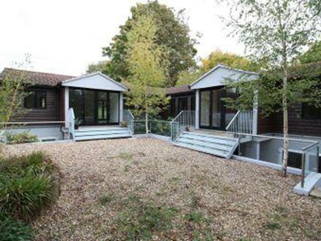 House for rent in Pouchen End, Hertfordshire