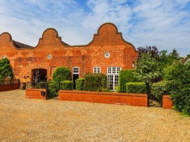 House for sale in Red Hill, Surrey