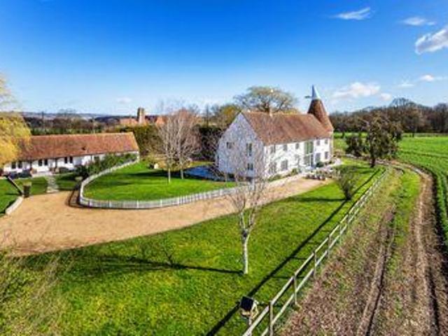 House for sale in The Butts, Kent