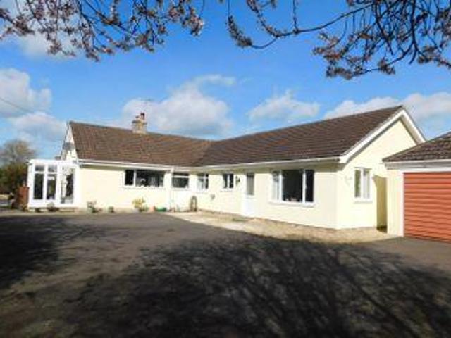 House for sale in Chippenham, Wiltshire
