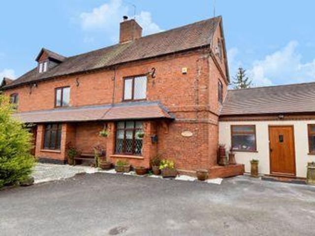 House for sale in Redditch, Worcestershire