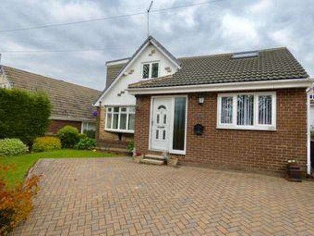 House for sale in Huddersfield, West Yorkshire