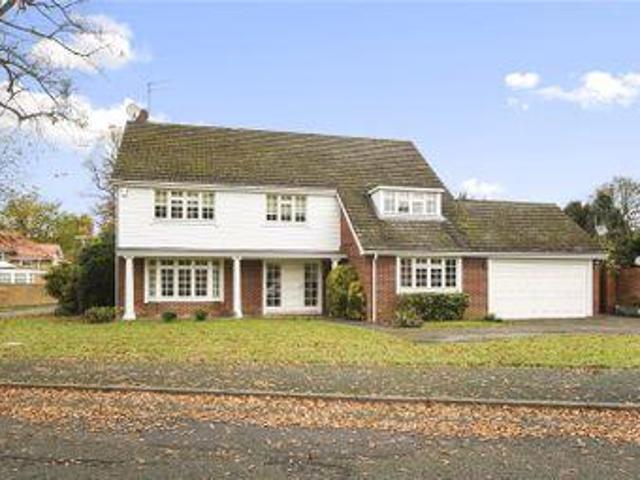 House for rent in Cobham, Elmbridge