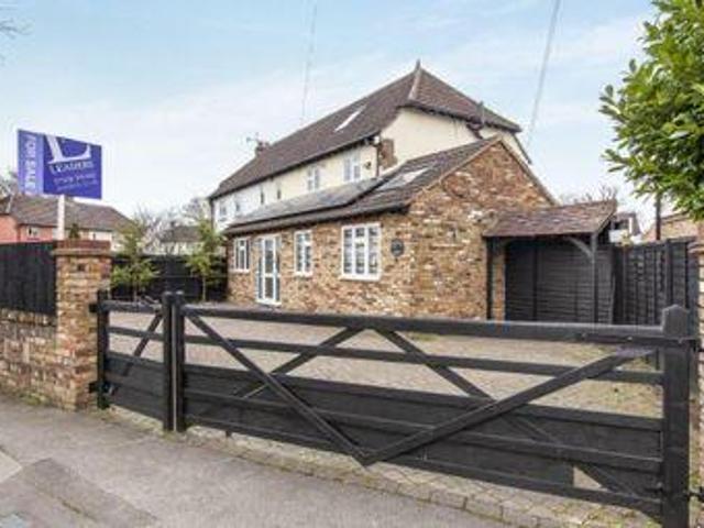 House for rent in Row Town, Surrey
