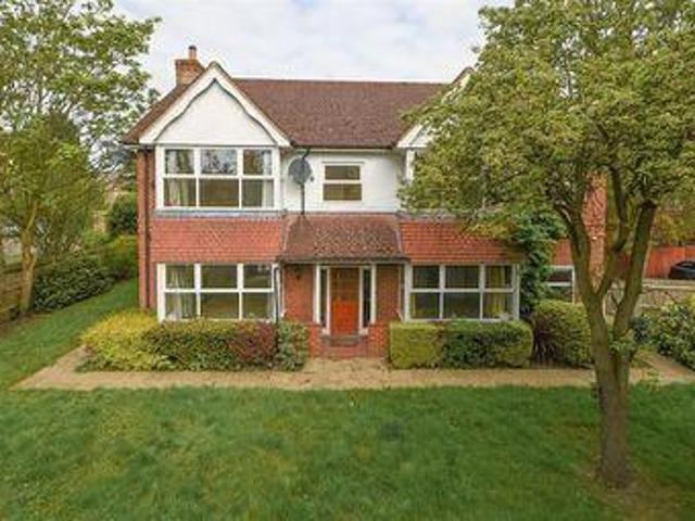 House for rent in Walton-on-Thames, Surrey