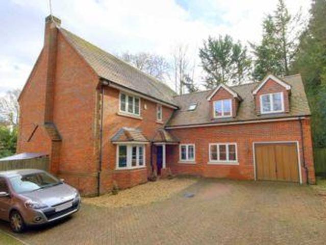 House for rent in Pouchen End, Hertfordshire