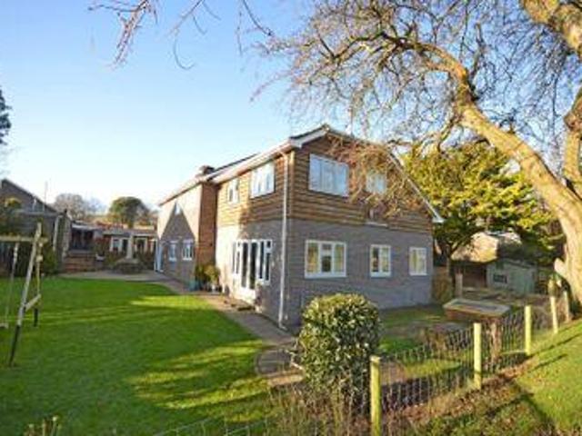 House for rent in Littlecote, West Sussex