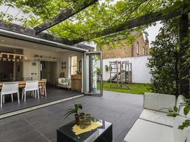 House for rent in Twickenham, Greater London