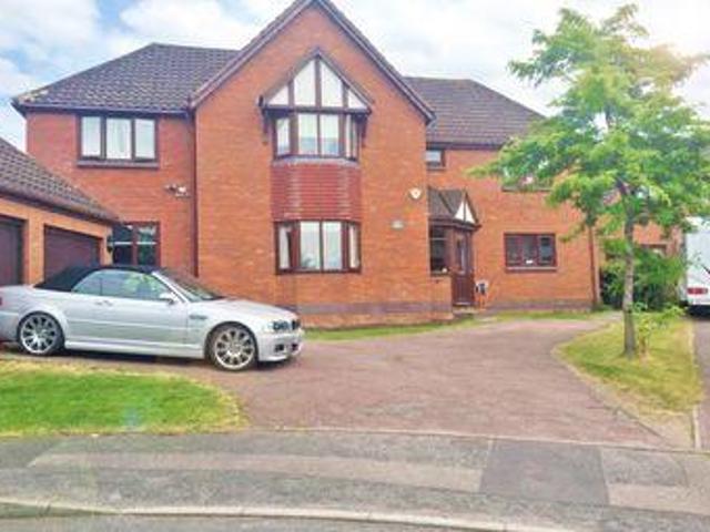 House for rent in Pachesham Park, Surrey