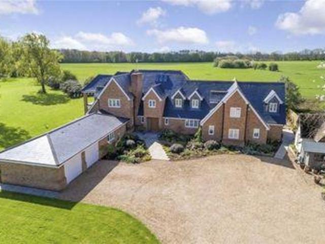House for sale in Buckingham, Buckinghamshire