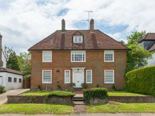 House for sale in Berkhamsted, Dacorum