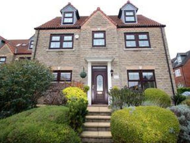 House for sale in Pontefract, West Yorkshire