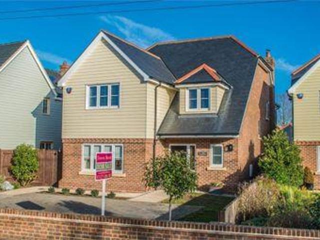 House for sale in Duton Hill