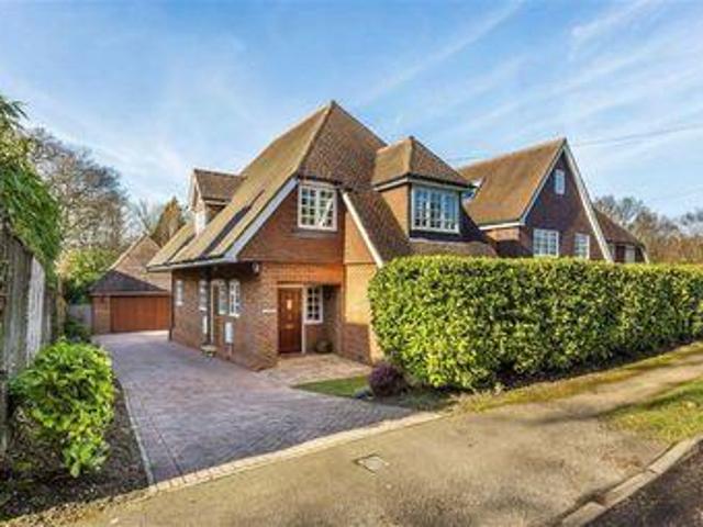 House for sale in Fole, Surrey