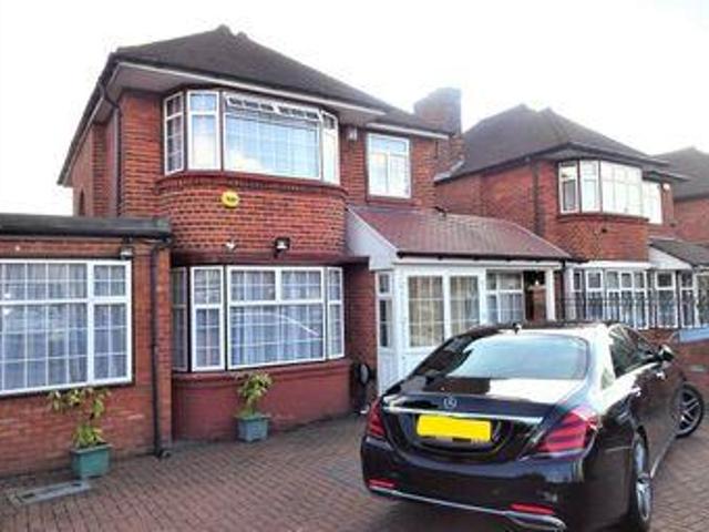 House for sale in Edgware, Greater London