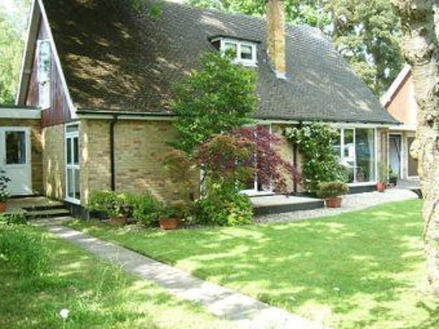 House for sale in Crowthorne