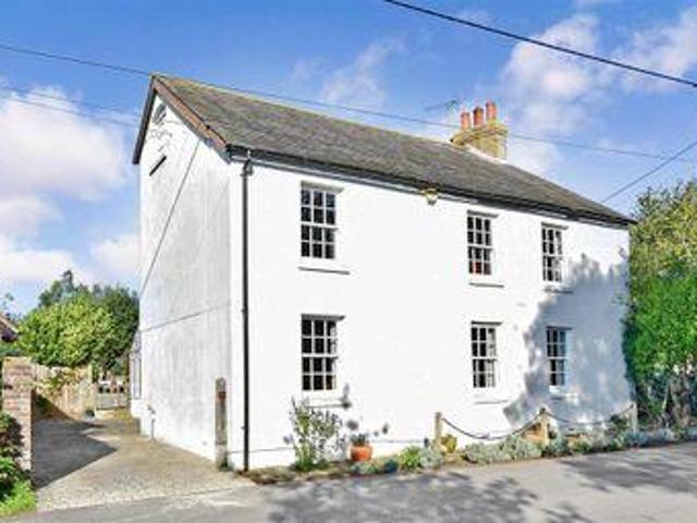 House for sale in Oad Street, Kent