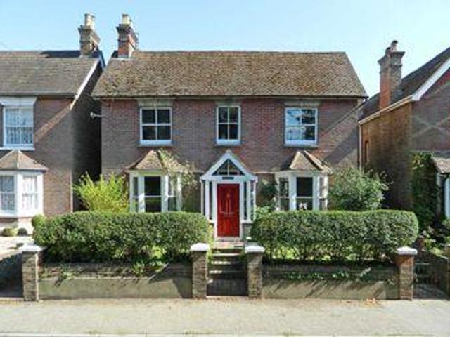 House for sale in Midhurst, Chichester