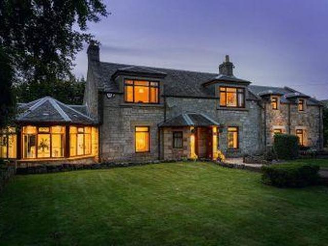 House for sale in West Calder, Scotland