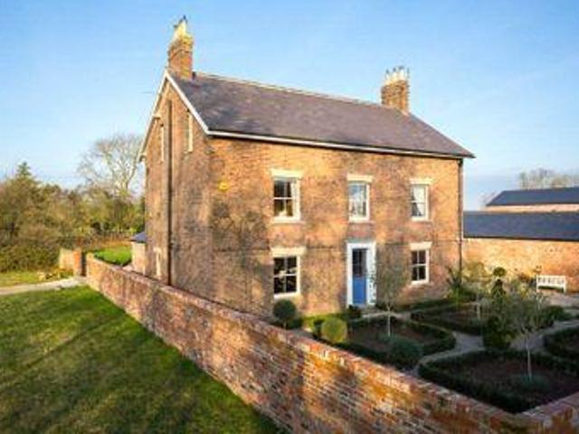 House for sale in High Field, York