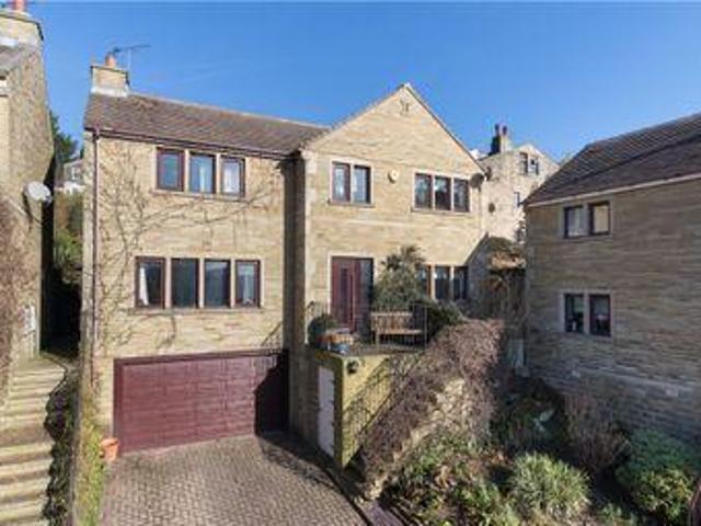 House for sale in Keighley, West Yorkshire