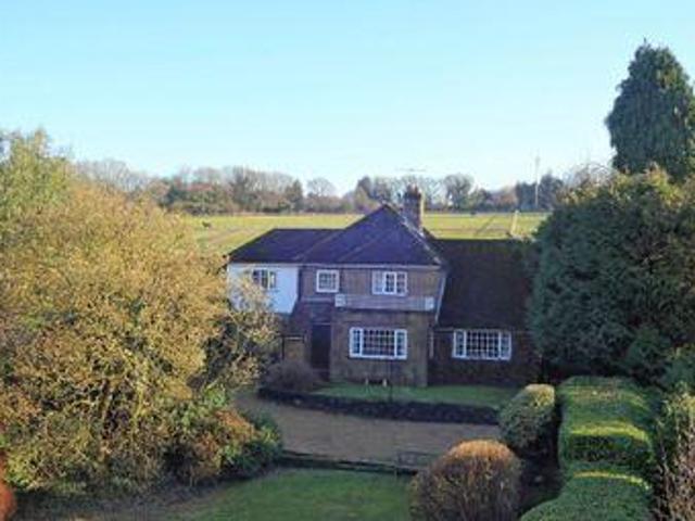 House for sale in Fole, Surrey