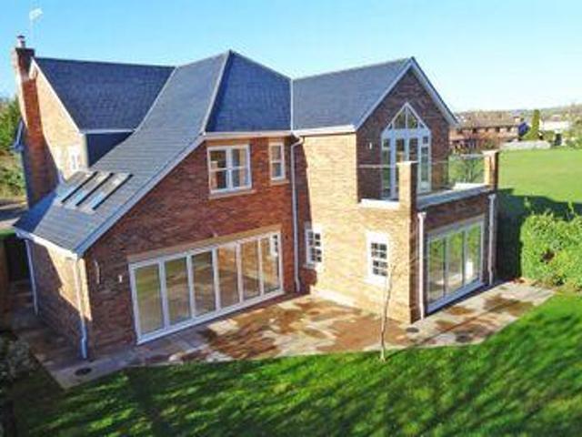 House for sale in Bourne End, Buckinghamshire