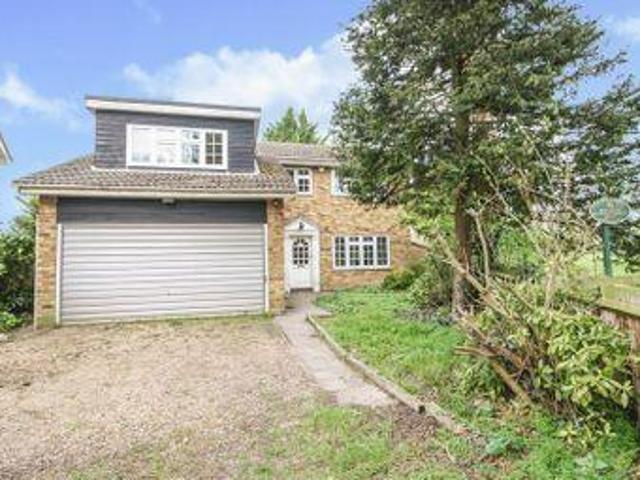 House for sale in Bourne End, Buckinghamshire