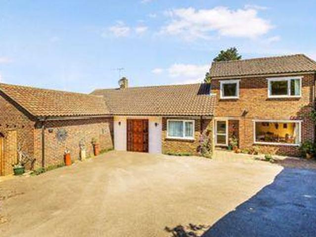 House for sale in Fole, Surrey