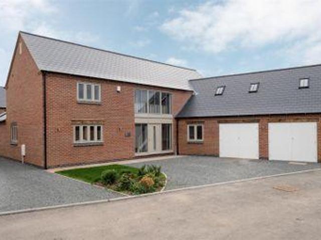 House for sale in Camp Hill, Warwickshire