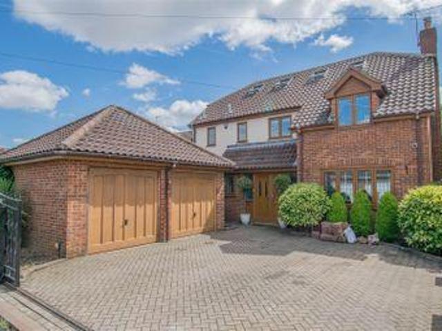House for sale in Broxbourne, Hertfordshire