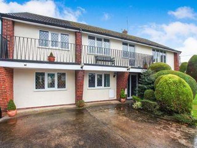 House for sale in Chorlton Lane, Cheshire