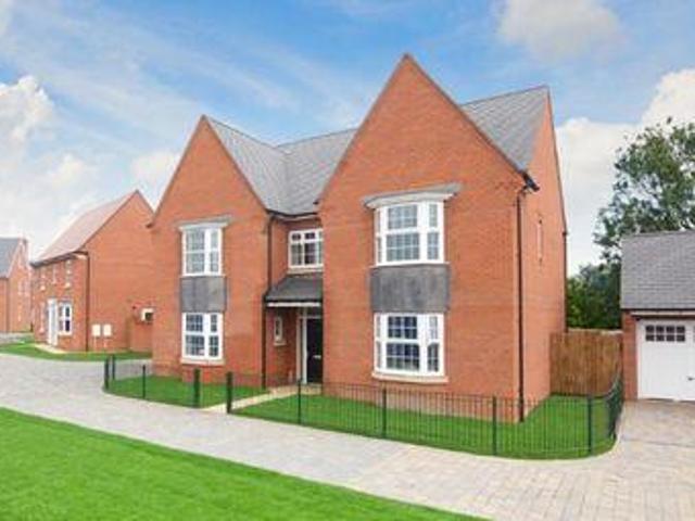 House for sale in Froggatt, East Midlands