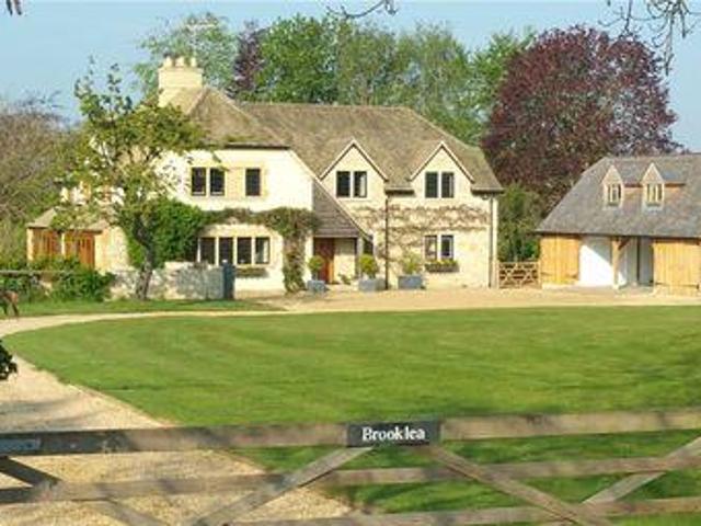 House for sale in Crookhill, Worcestershire