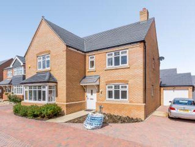 House for sale in Henlow, Bedfordshire
