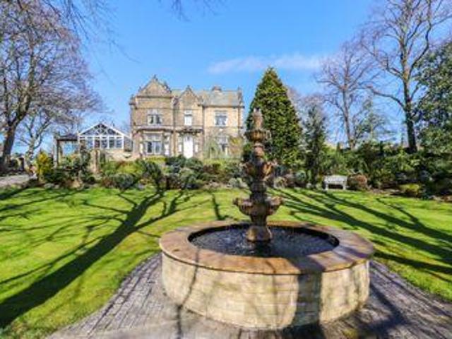 House for sale in Ossett, West Yorkshire