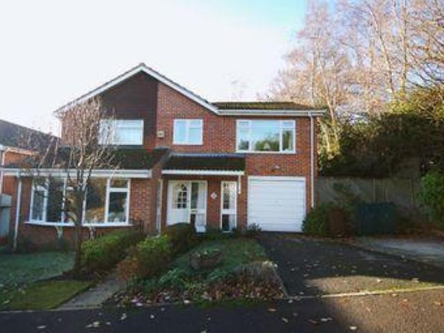House for sale in Heol-las, Surrey