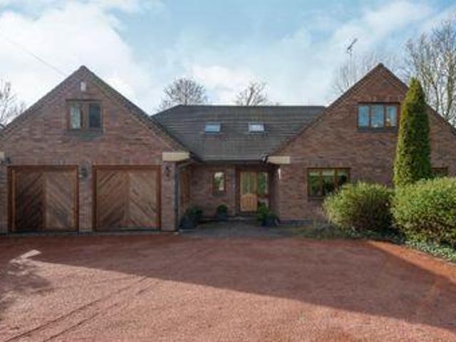House for sale in Uttoxeter, East Staffordshire