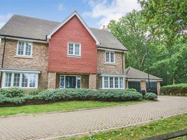 House for sale in Perryfields, West Sussex