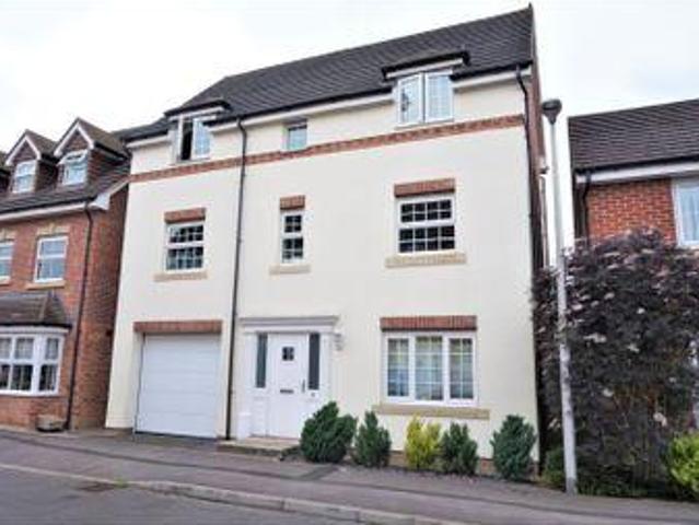 House for sale in Thatcham, West Berkshire