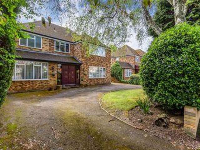 House for sale in Bushey, Hertsmere