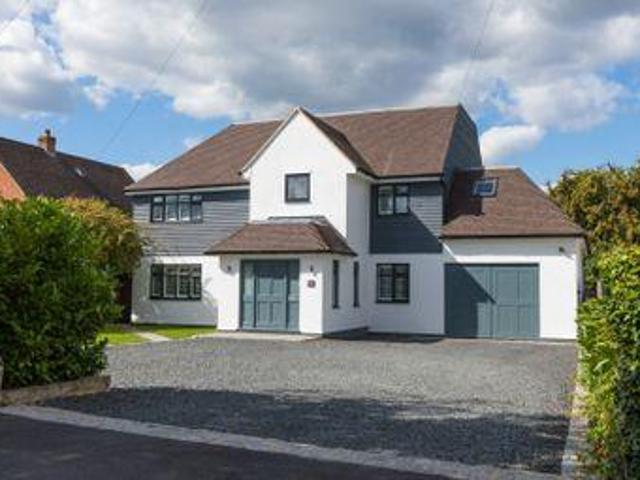 House for sale in Pachesham Park, Surrey