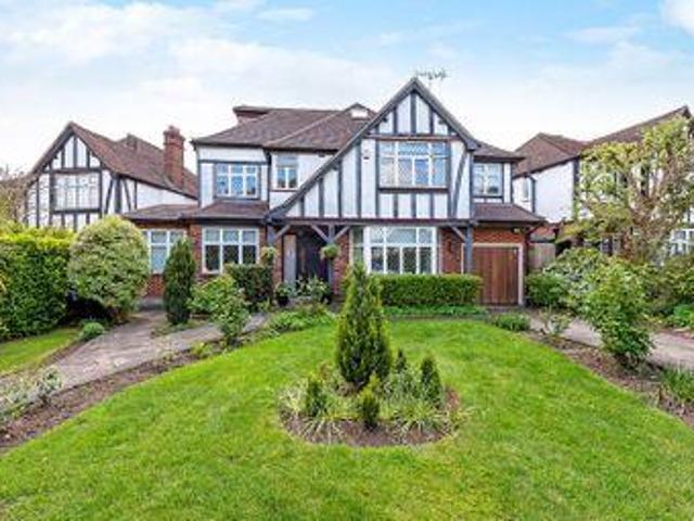 House for sale in Edgware, Greater London