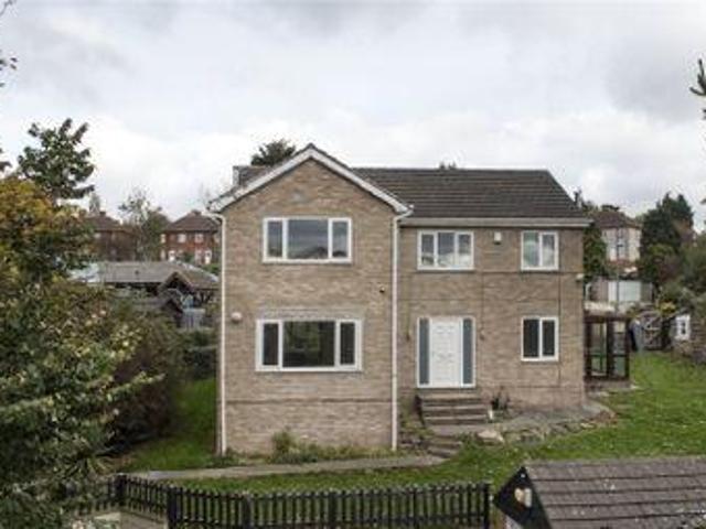 House for sale in Dewsbury, West Yorkshire
