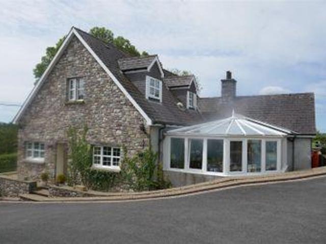 House for sale in Ammanford, Wales