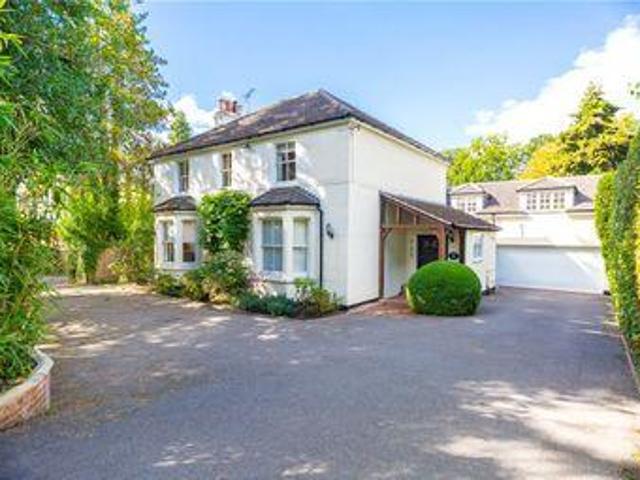 House for sale in Ascot