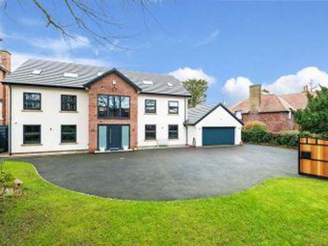 House for sale in Roby Mill, Lancashire